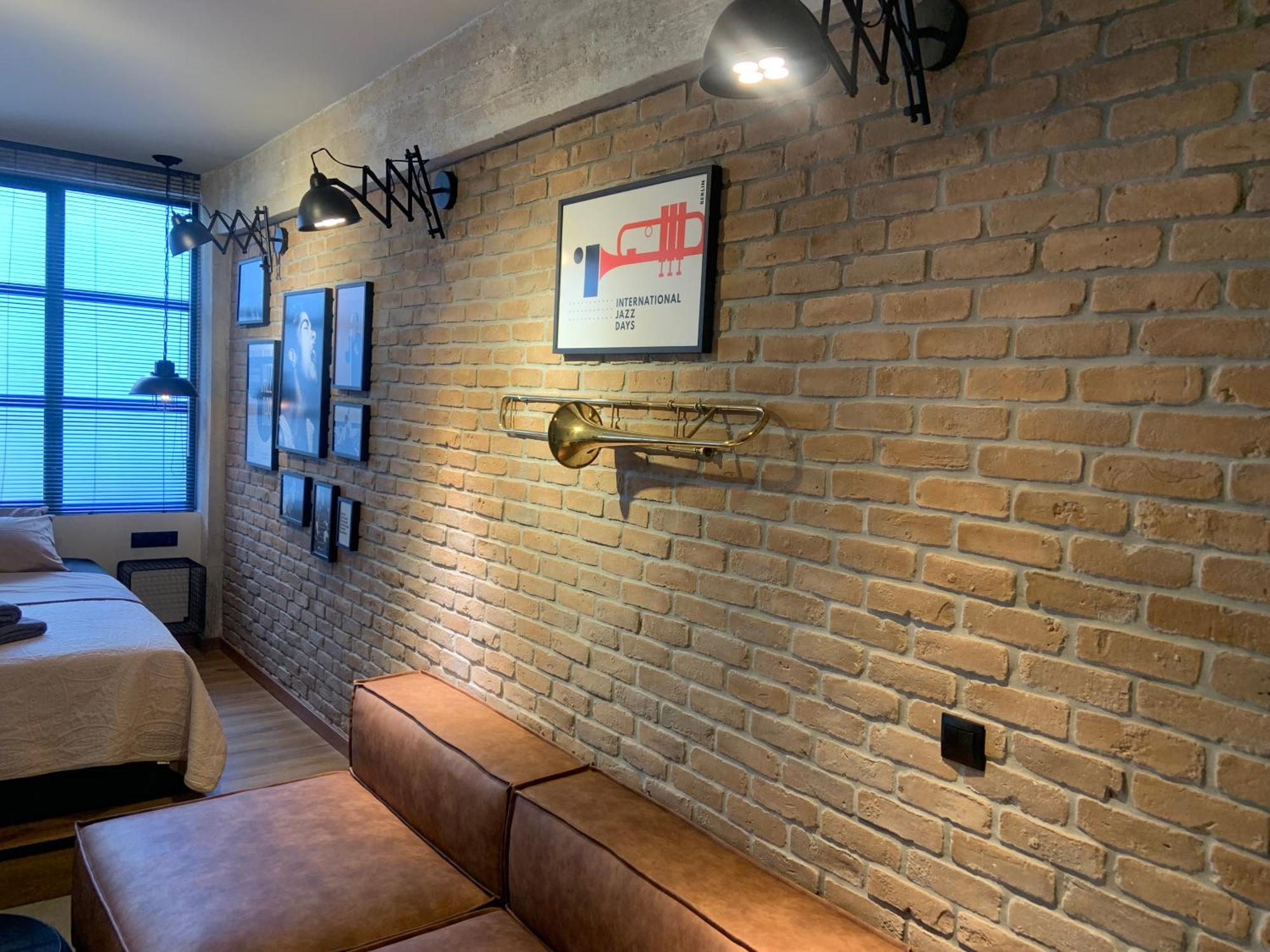 By Citybee Apartment *